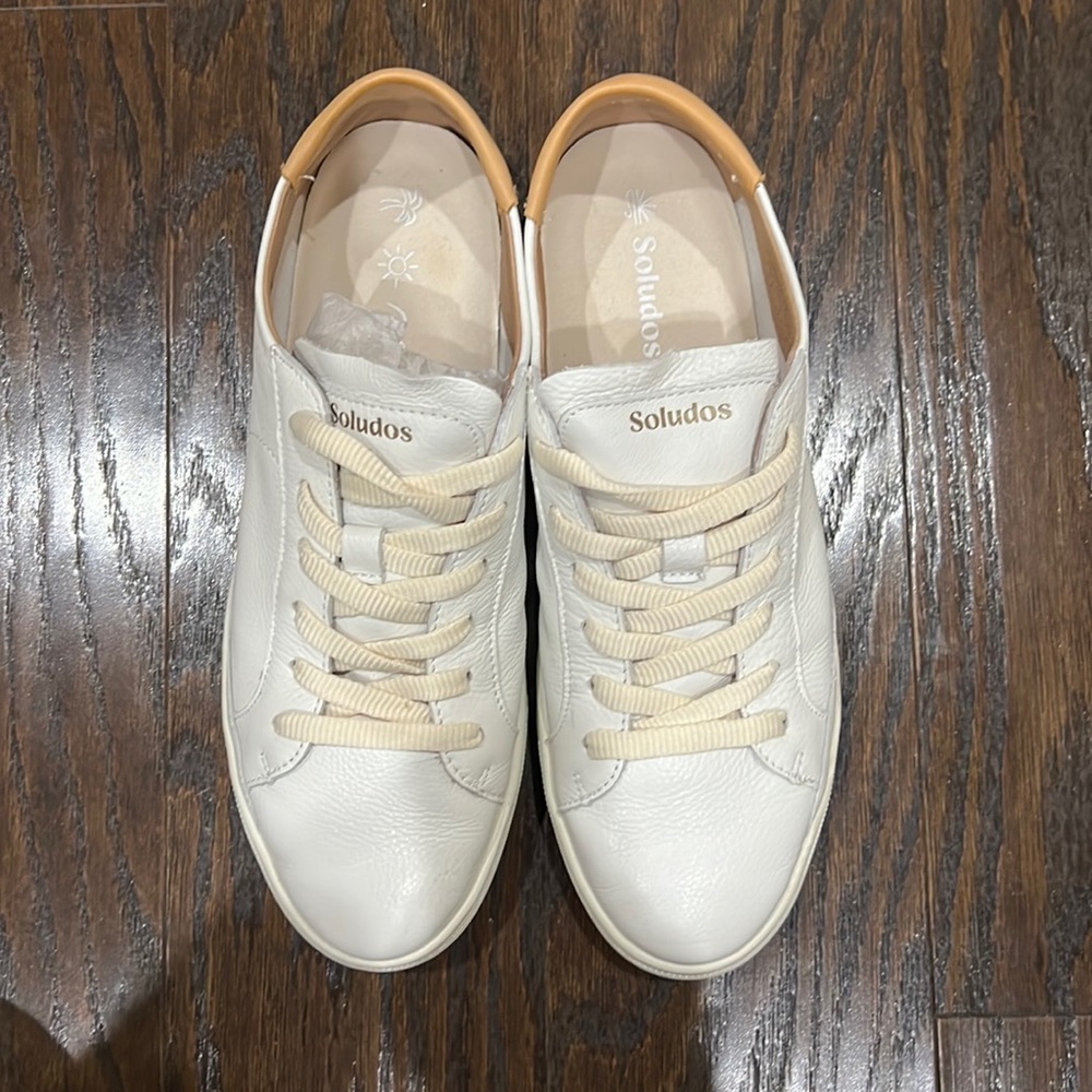Soludos White and Tan Leather Athletic Sneakers